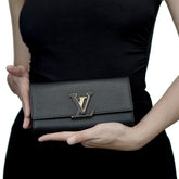 Capucines Wallet Microchipped